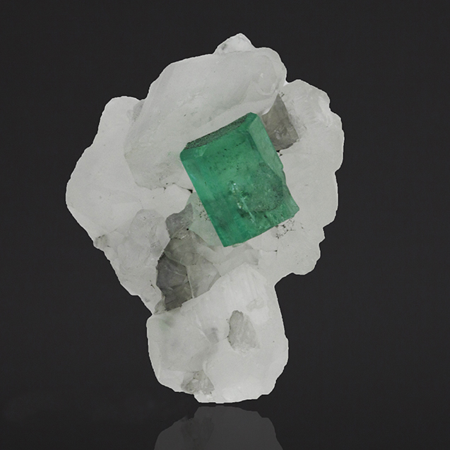 Emerald 2 5 Cm X 3 5 Cm Crystal Springs